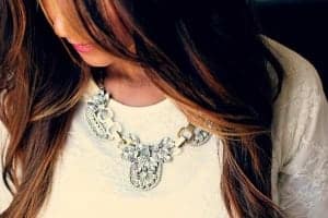 Modeschmuck rundet jedes Outfit ab