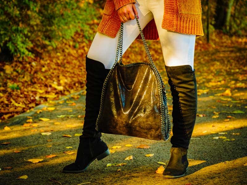 Knielange Stiefel in der Herbstmode ein Must-Have (depositphotos.com) Knielange Stiefel in der Herbstmode ein Must-Have (depositphotos.com)