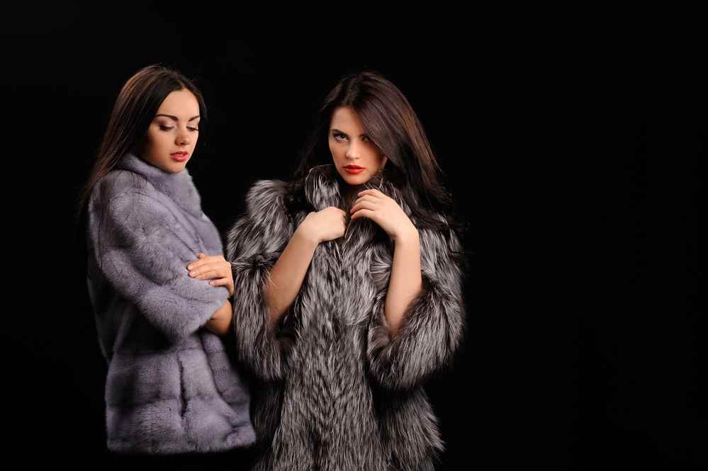 Faux-Fur-Jacke Damen (de.depositphotos.com Faux-Fur-Jacke Damen (de.depositphotos.com
